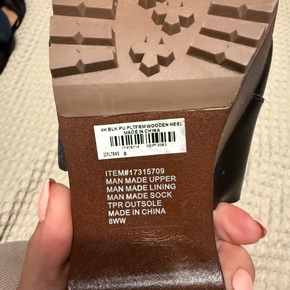 Torrid Black Mules with Buckle Details - Picture 4 of 4